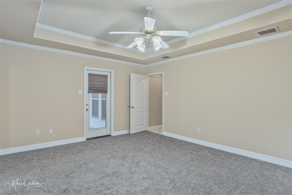 Bossier City, Louisiana 71111, United States, 4 Bedrooms Bedrooms, ,2 BathroomsBathrooms,Residential,Pending,2395