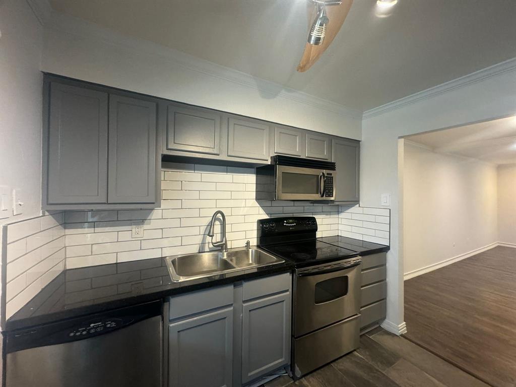 El Camino Real Condo - Residential