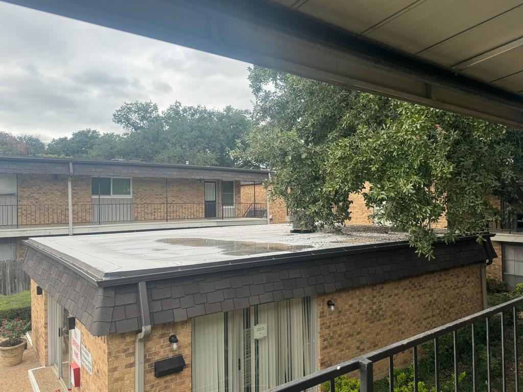 El Camino Real Condo - Residential