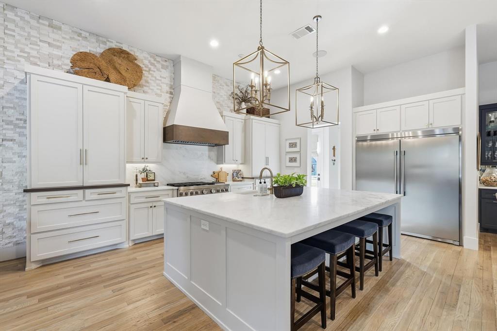 Whisper Rock - Residential