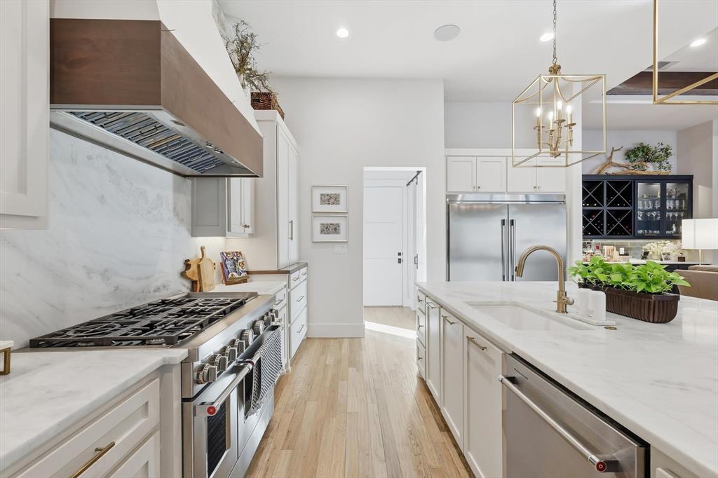 Whisper Rock - Residential