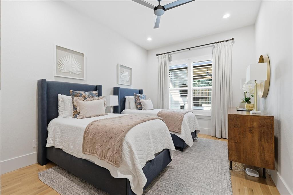 Whisper Rock - Residential