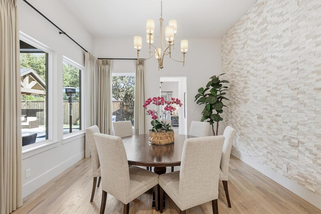 Whisper Rock - Residential