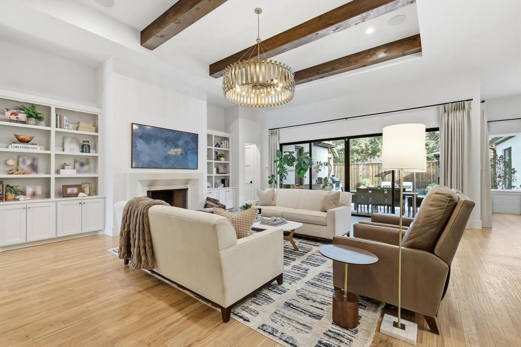 Whisper Rock - Residential