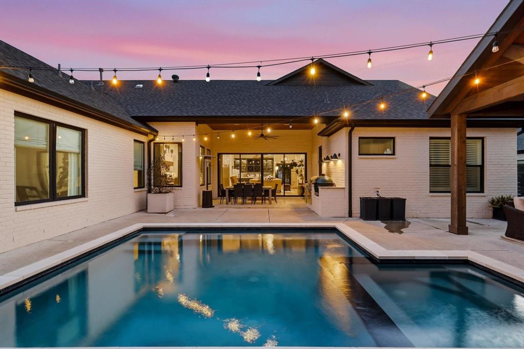 Whisper Rock - Residential