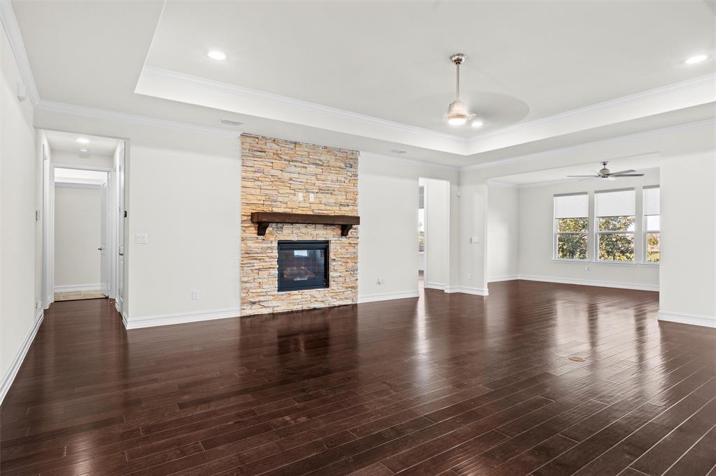 2112 Vista Creek Drive