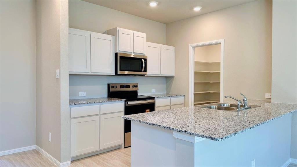 9352 PEAR BUTTE Drive