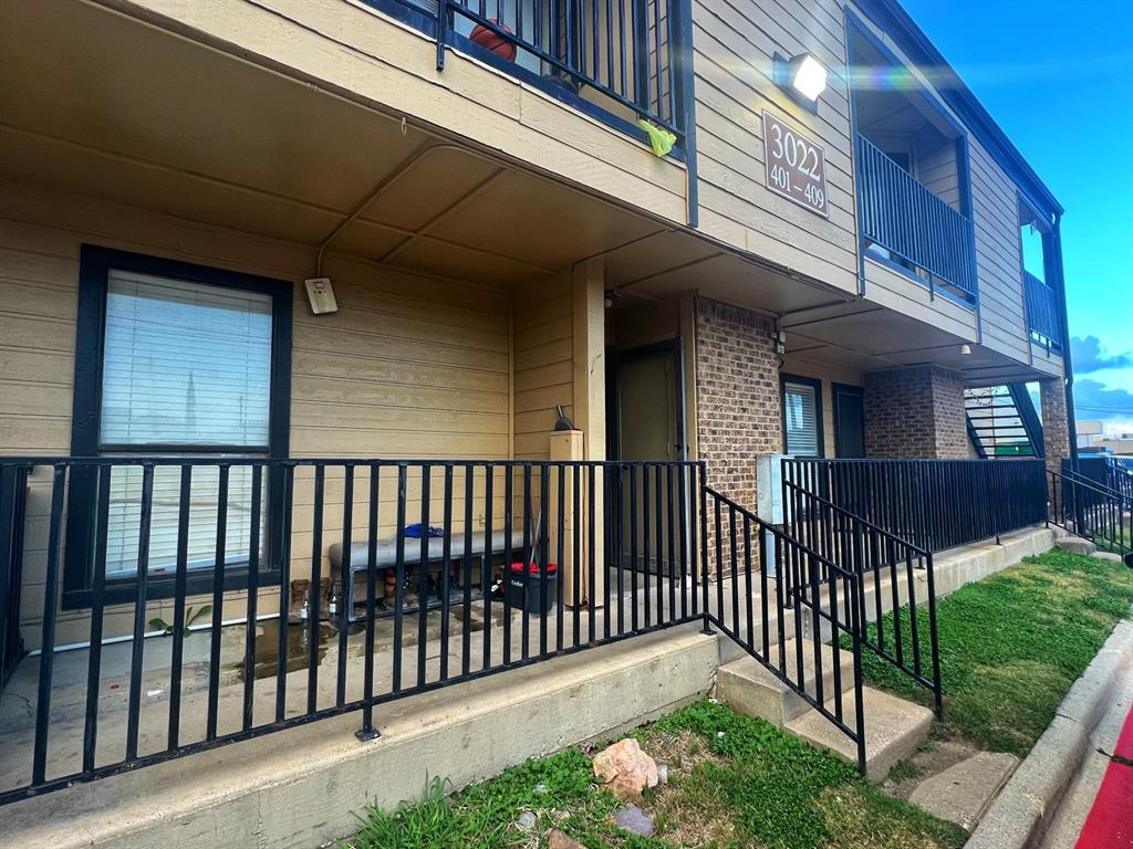 3022 Forest Lane 402