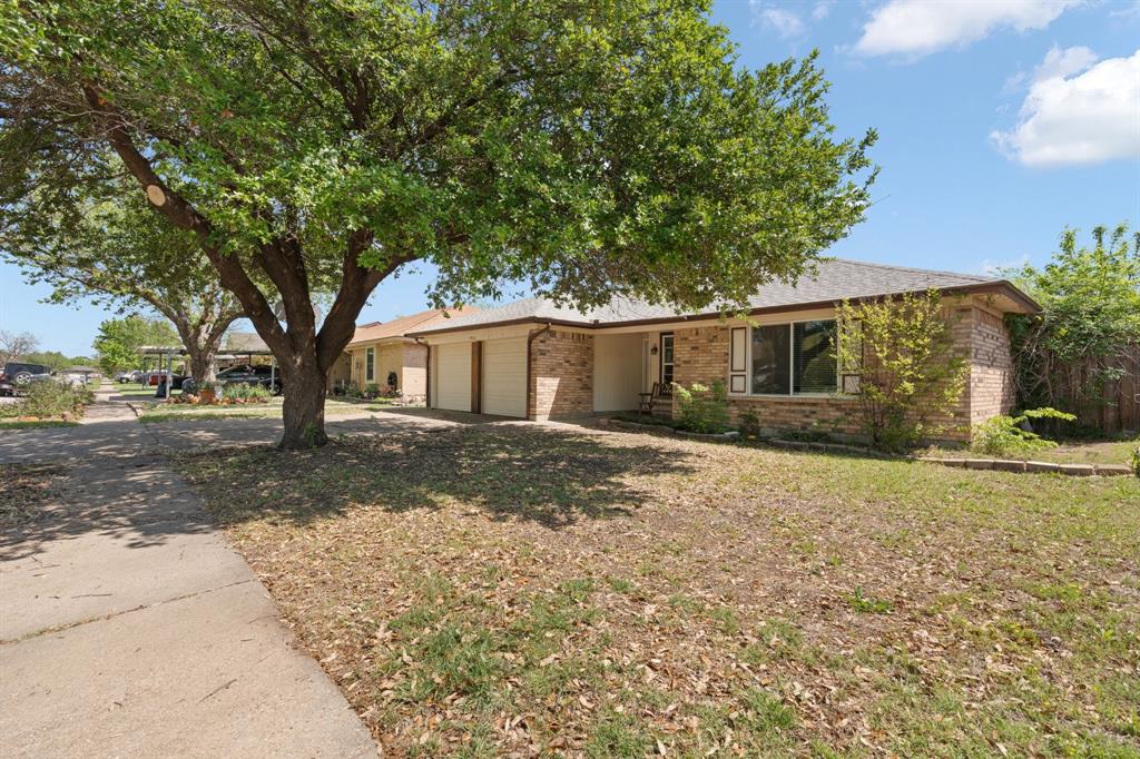 7916 Pebblebrook Drive