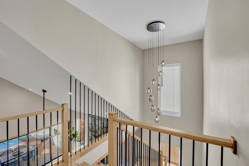 Henderson Avenue - Residential