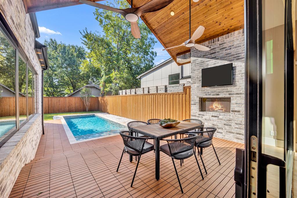 Henderson Avenue - Residential