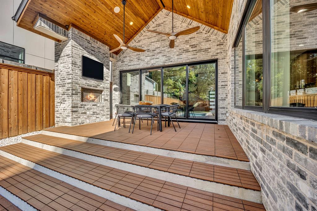 Henderson Avenue - Residential