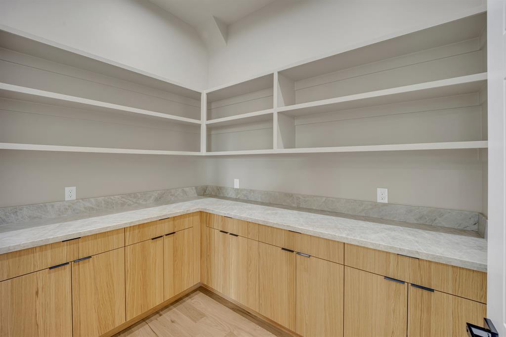 Henderson Avenue - Residential