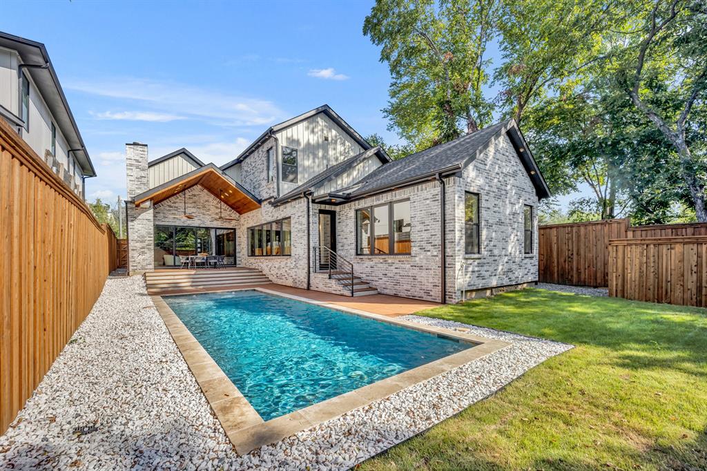 Henderson Avenue - Residential