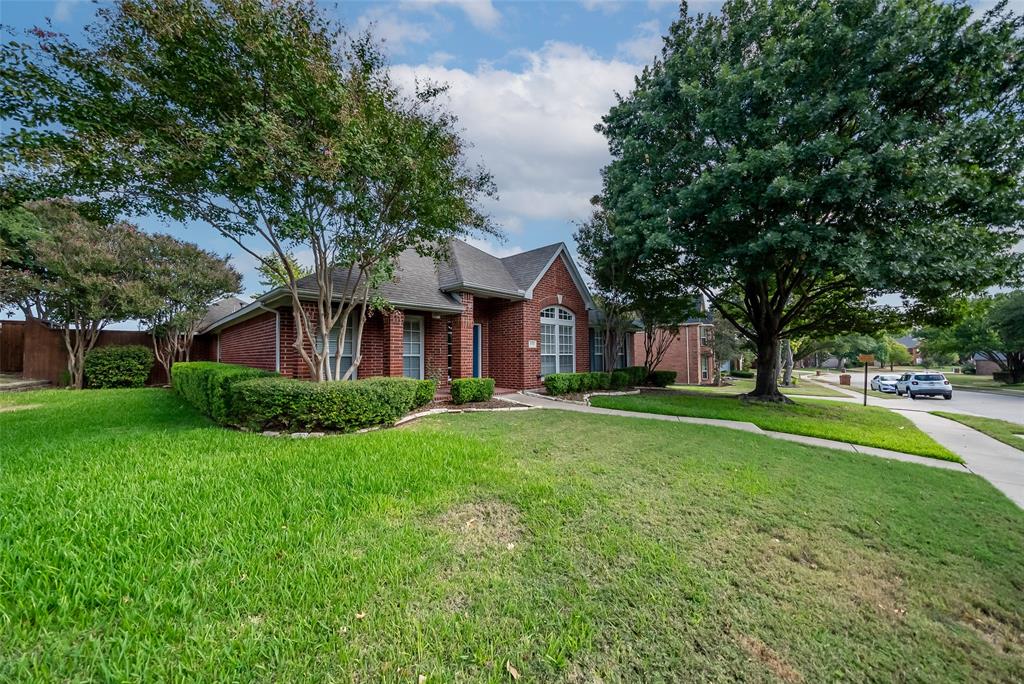 10700 Briar Brook Lane