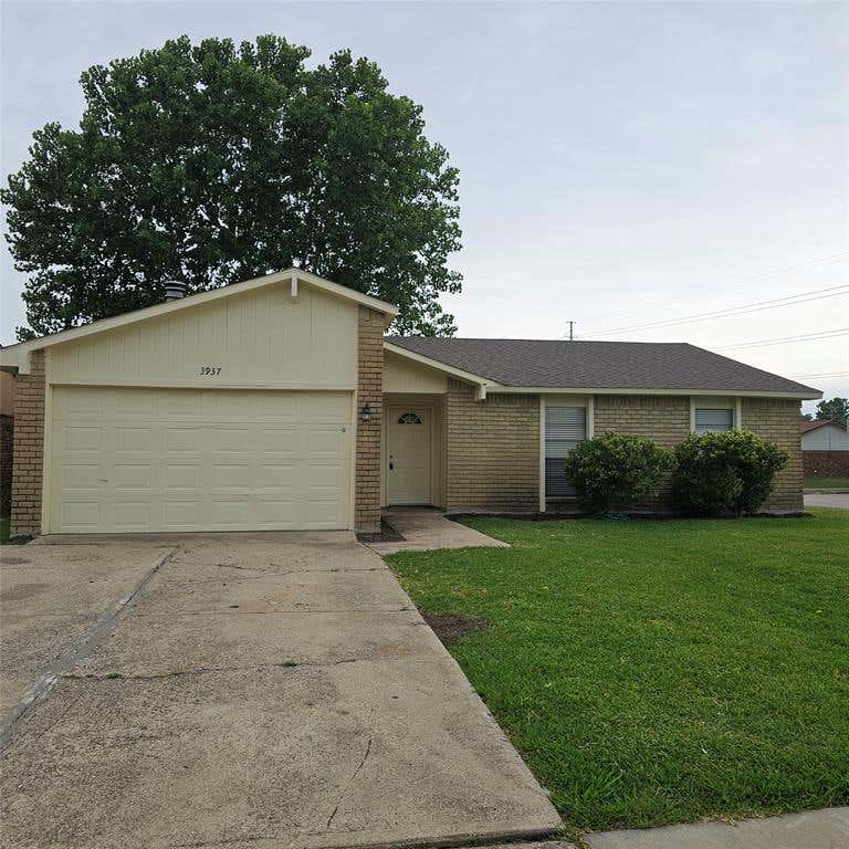 Photo of 3937 O Hare Drive, Mesquite, TX 75150 (MLS # 21275892)
