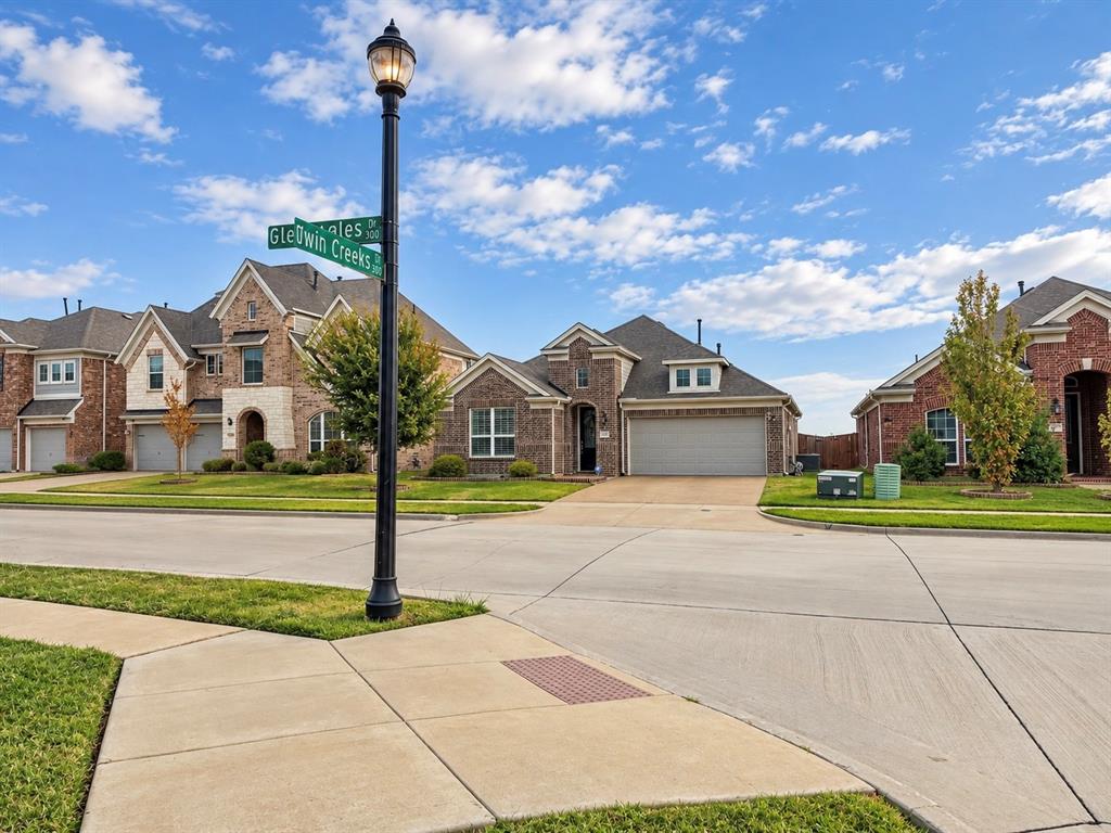 330 Gleneagles Drive