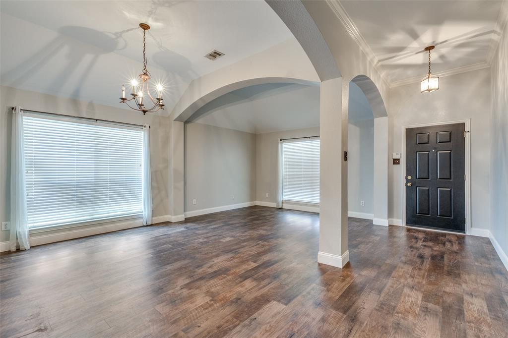 3709 Sevenoaks Drive