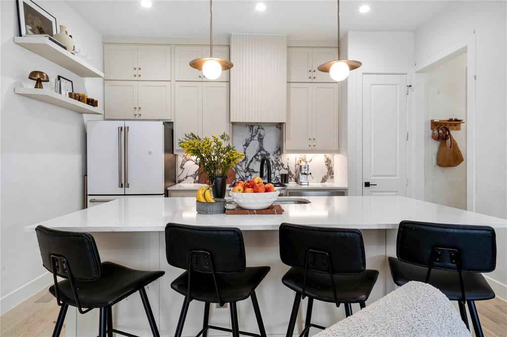 Main 7 Twnhm Add - Residential