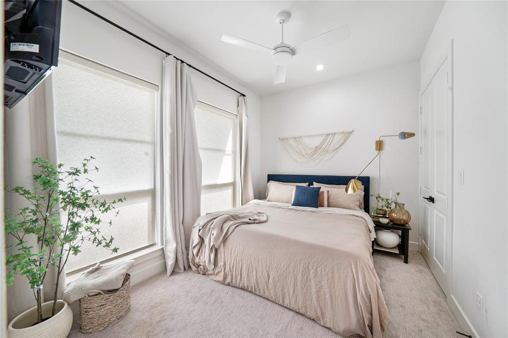 Main 7 Twnhm Add - Residential