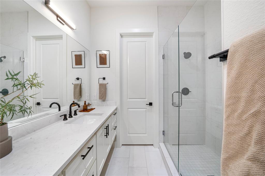 Main 7 Twnhm Add - Residential