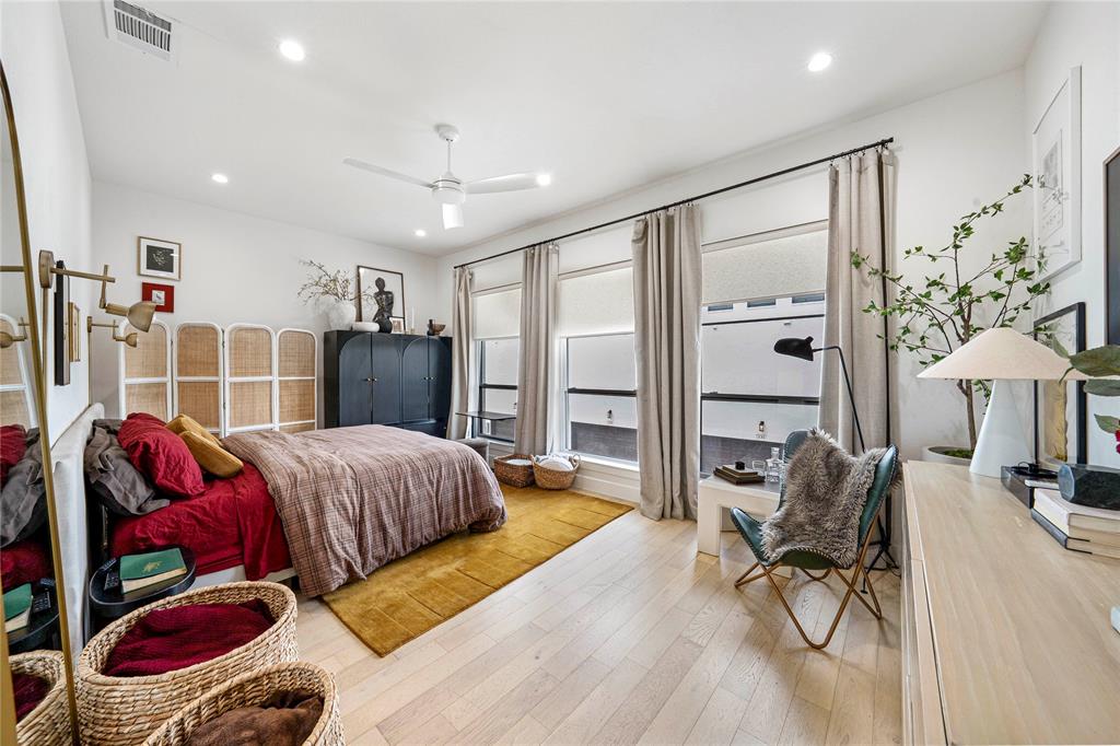 Main 7 Twnhm Add - Residential