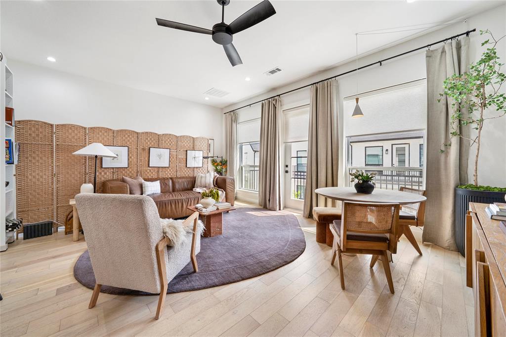 Main 7 Twnhm Add - Residential