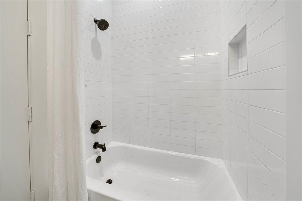 Main 7 Twnhm Add - Residential