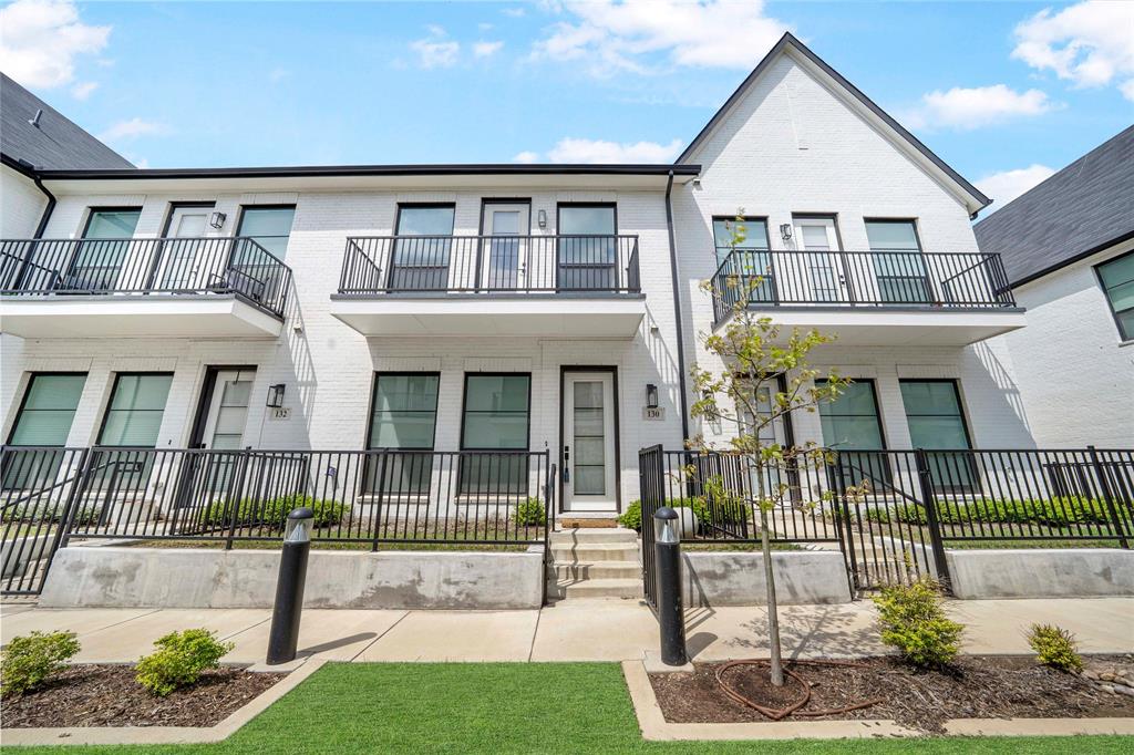 Main 7 Twnhm Add - Residential