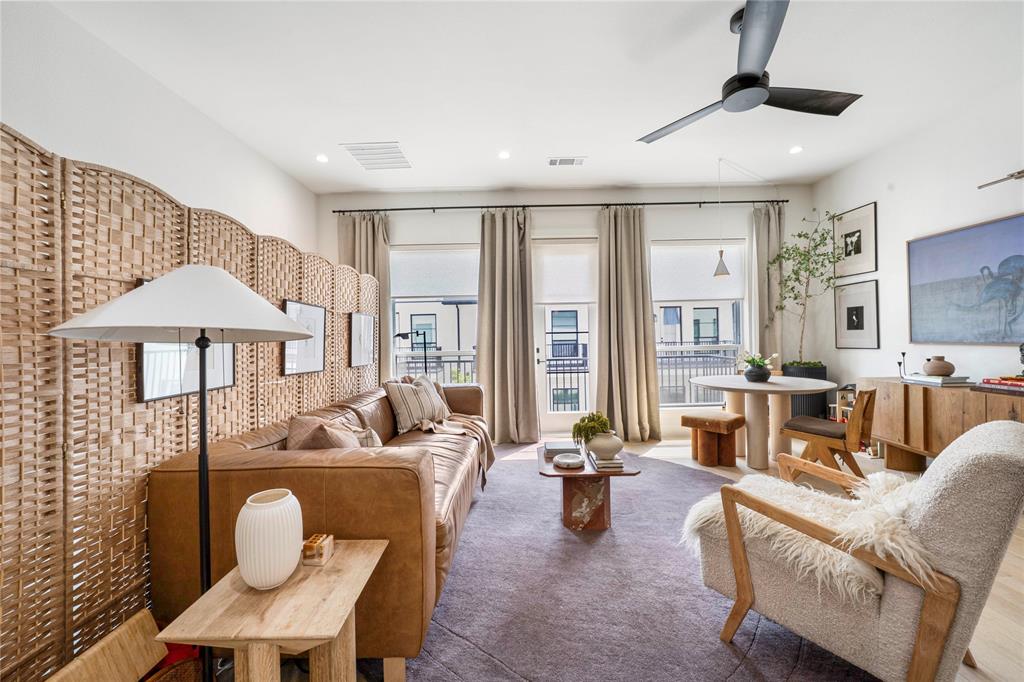 Main 7 Twnhm Add - Residential