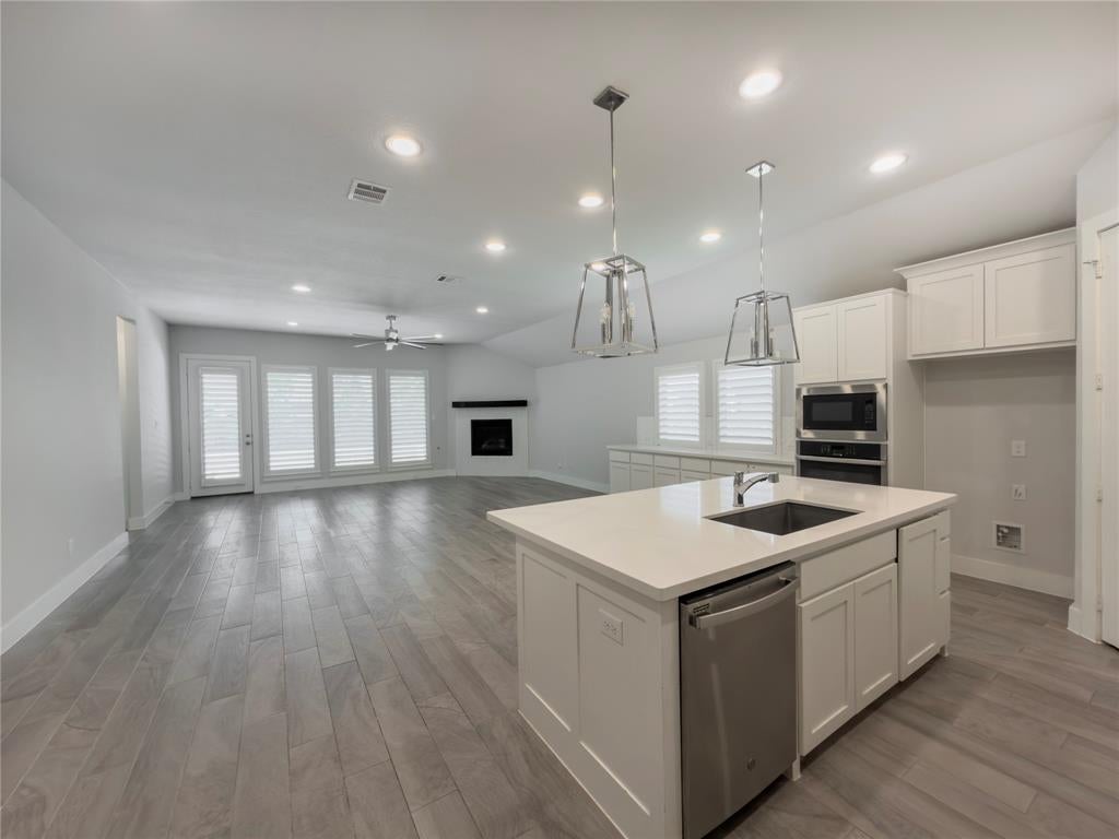 1708 Red Rose Trail