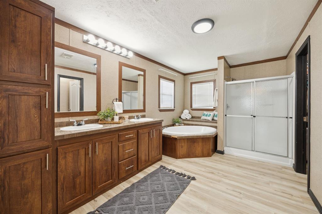 Knoll Ridge - Residential