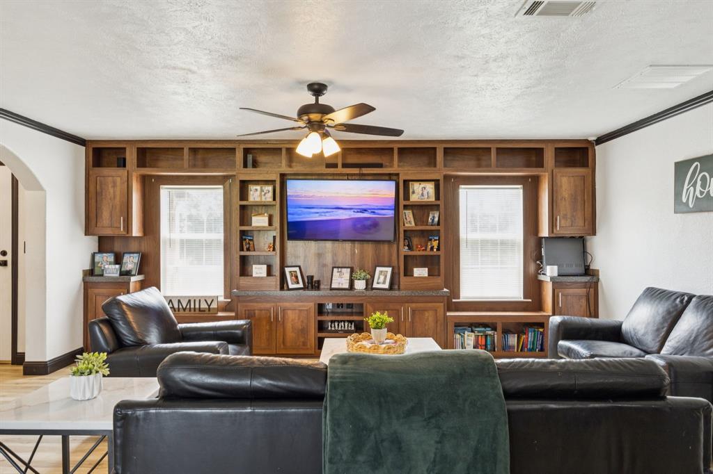 Knoll Ridge - Residential