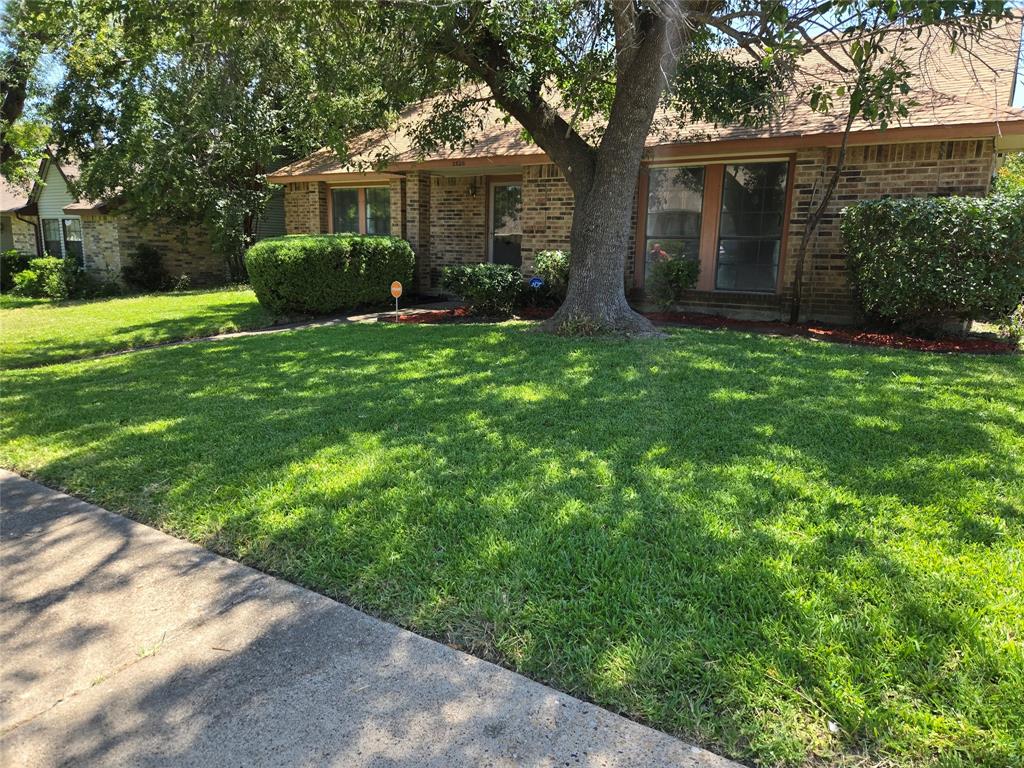 2828 Miller Place