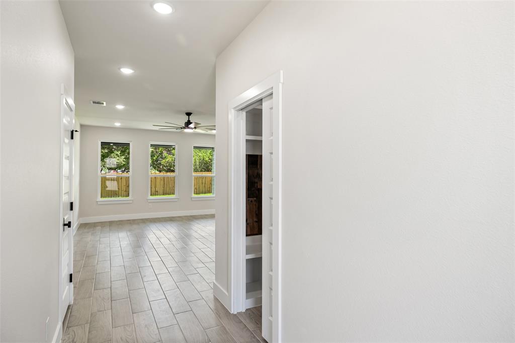 2309 Forest Hill Lane