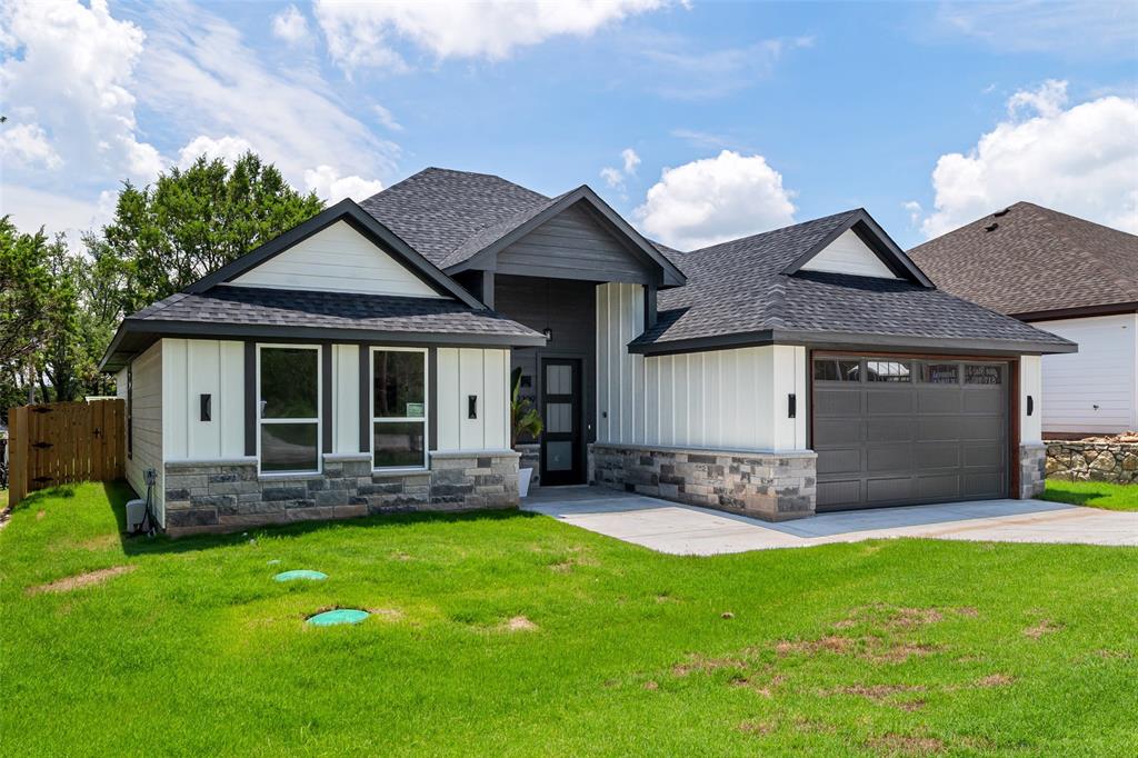 2309 Forest Hill Lane