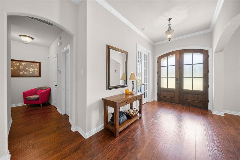 508 Oak Forest Court