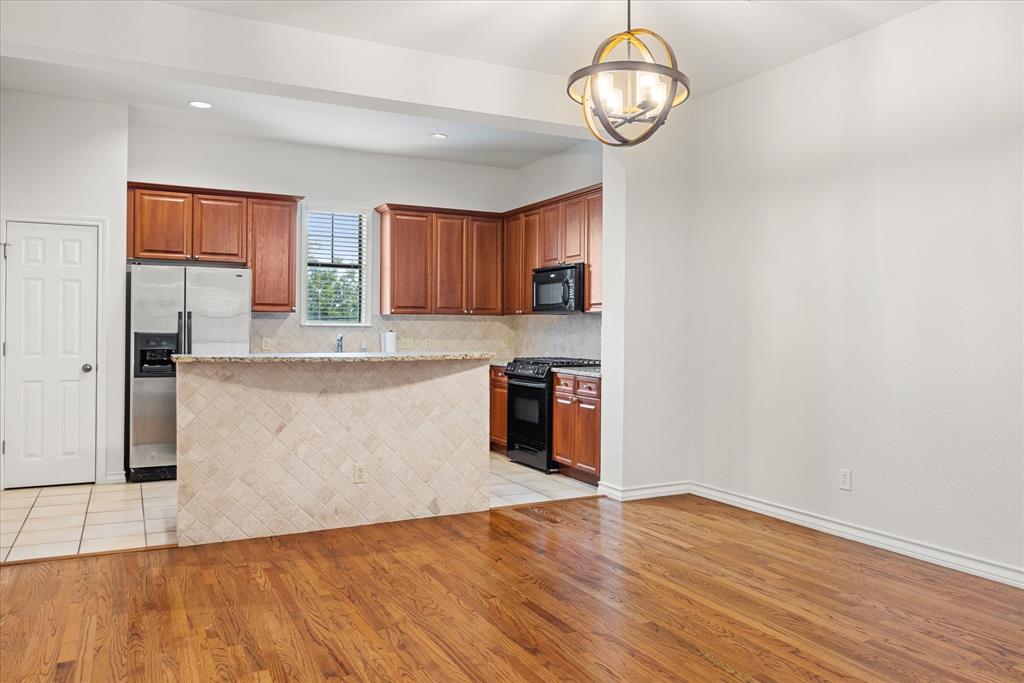 Ridglea Place - Residential