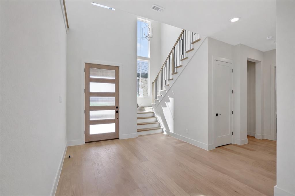 271 Lantern Ridge Drive