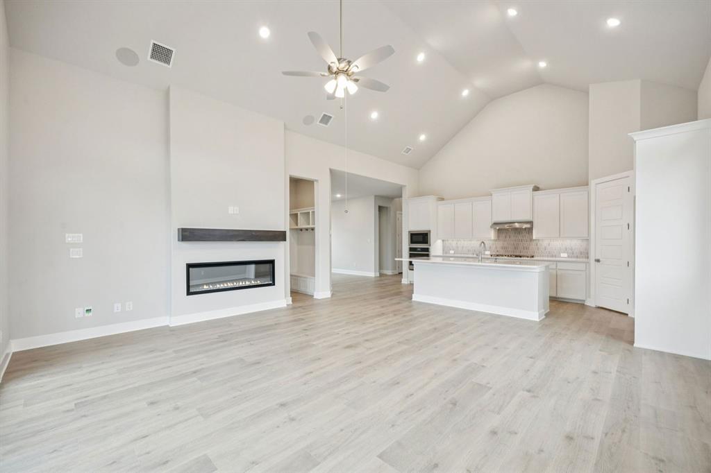 9206 Emory Oak