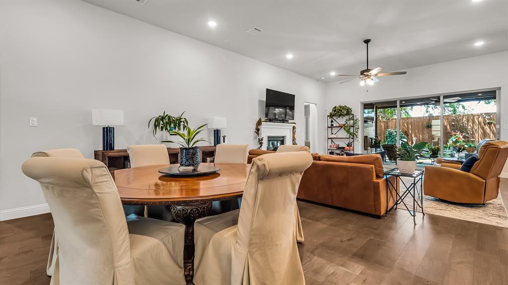 2716 Castlebridge