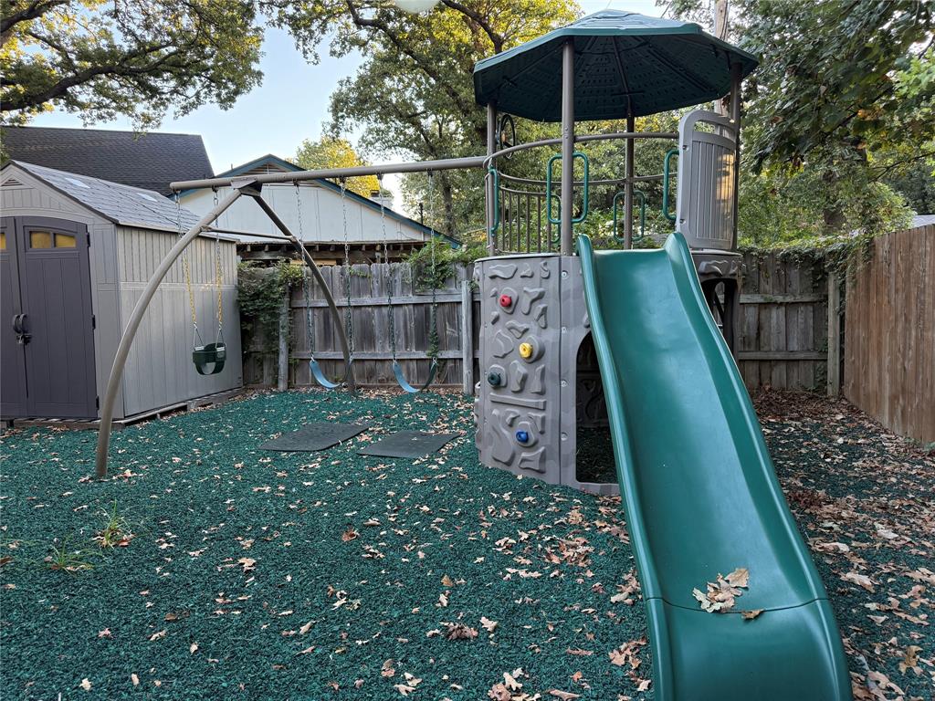 5512 Cactus Court
