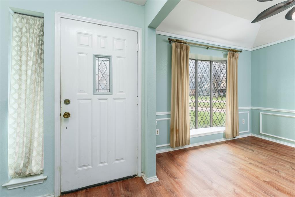 549 Greenwood Circle