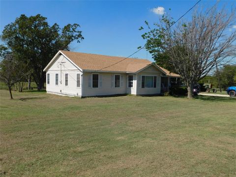 1111 Hcr 3110 S Abbott TX 76621