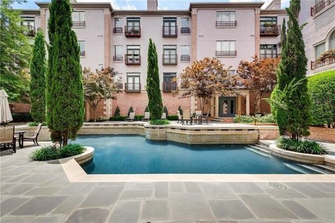 Photo of 2885 Woodside Street #303, Dallas, TX 75204 (MLS # 21170177)