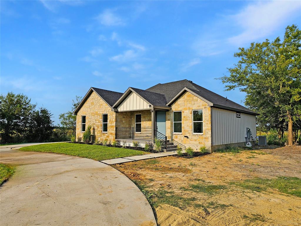 19412 County Road 4043