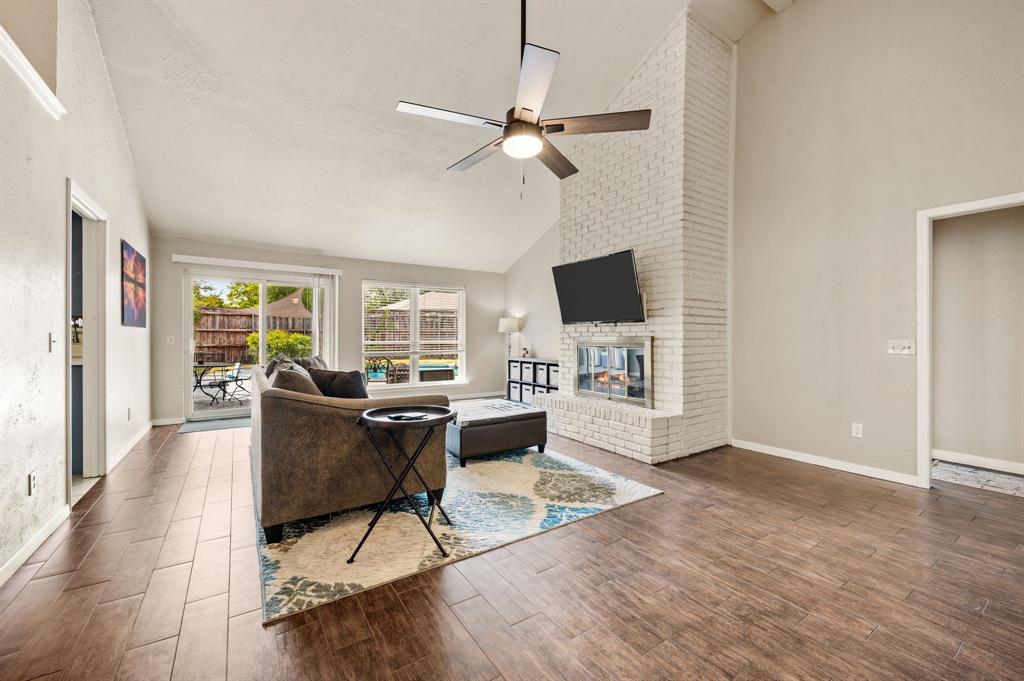 2405 Ridgewood Drive