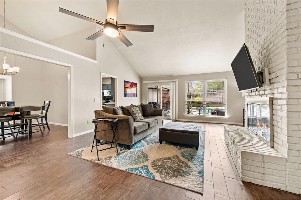 2405 Ridgewood Drive