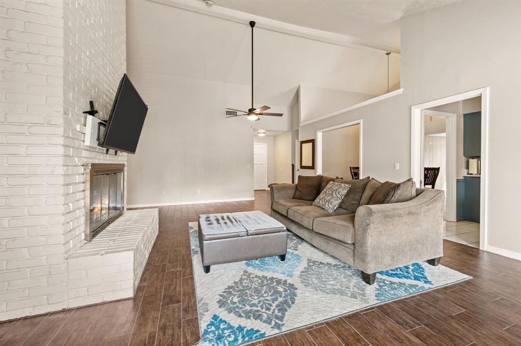 2405 Ridgewood Drive