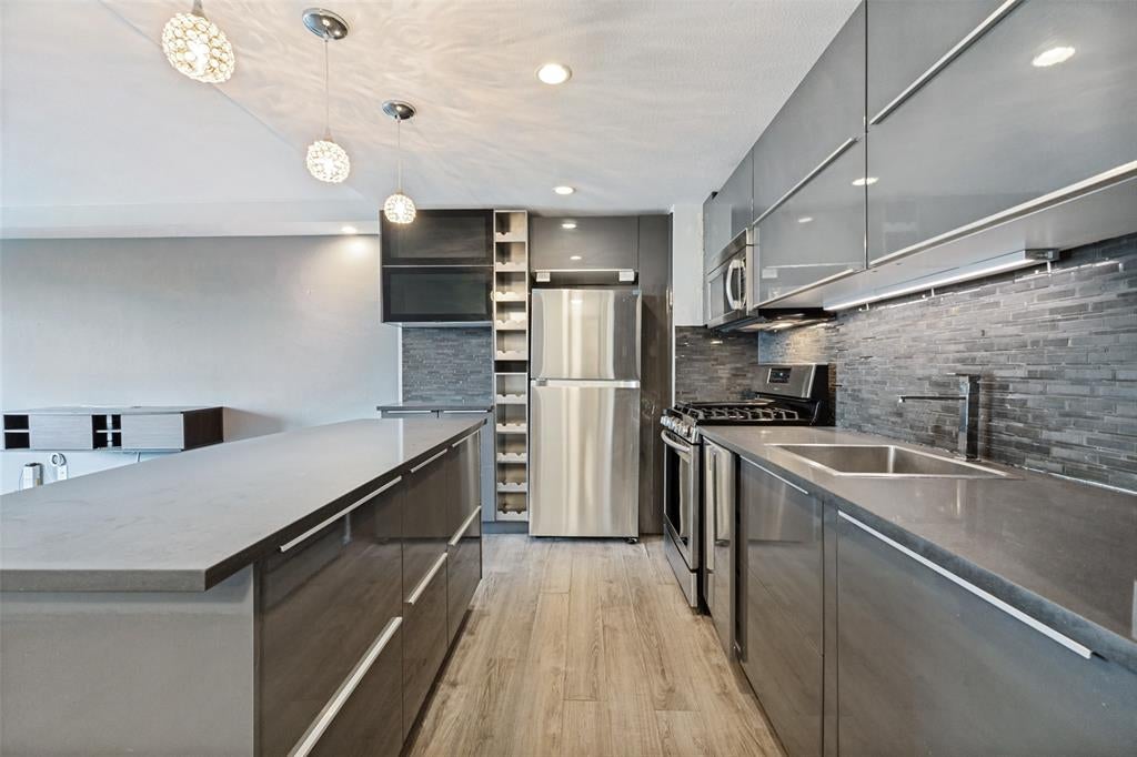 3883 Turtle Creek Boulevard 808